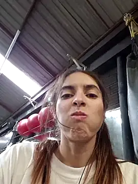 Sam_Sara লাইভ XXX চ্যাট