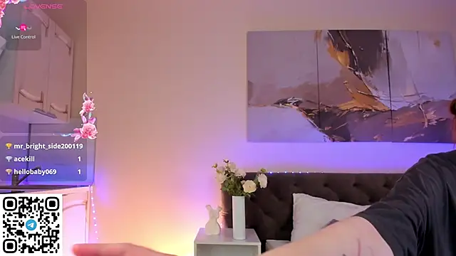 Linablueeyed: онлайн-секс-чат