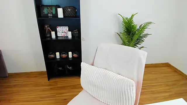 XXX chat uživo modela khloe_starrr