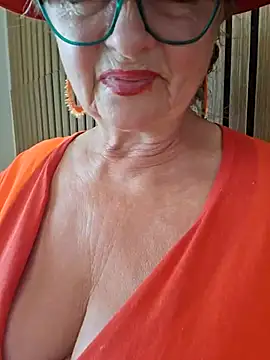 Hot-Muci Adlı Modelin Canlı XXX Sohbeti