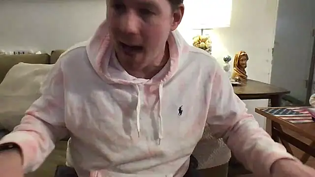 Pokazy przed kamerką – 9VOLTT