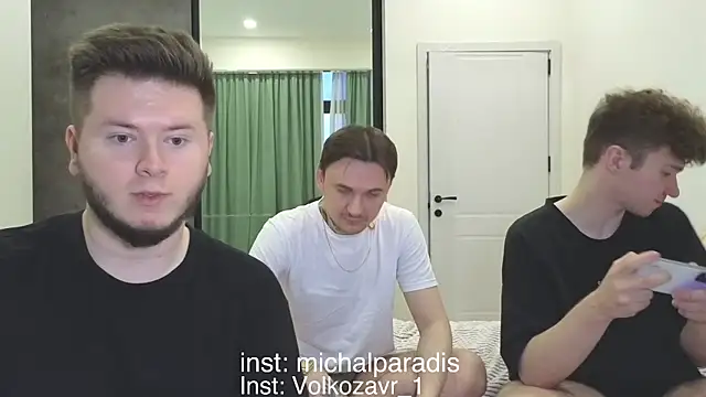 Chatroom XXX en direct de michael_sexdevil