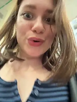 Sembang XXX Secara Langsung lucy-joy