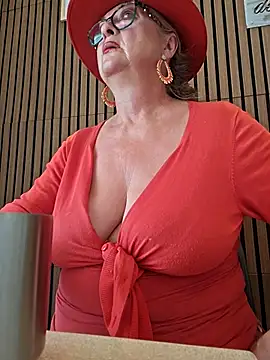 Chat XXX en directo de Hot-Muci