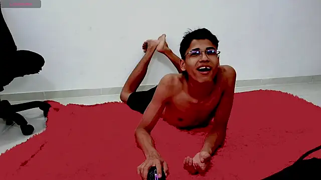 Im_david02 Adlı Modelin Web Kamerası Şovu