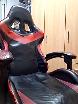 Javier_bear live XXX chat