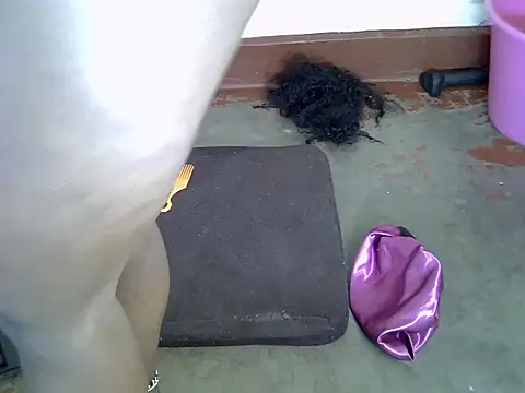 Sweetaggy2's Live XXX Chat