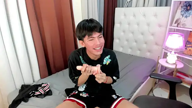 urtwinkbrixz Webcam Show