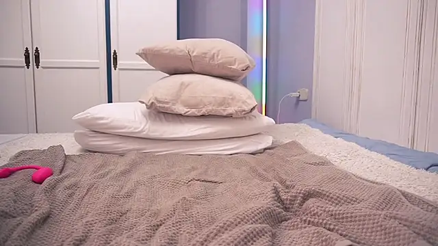 XXX chat uživo modela new_dee