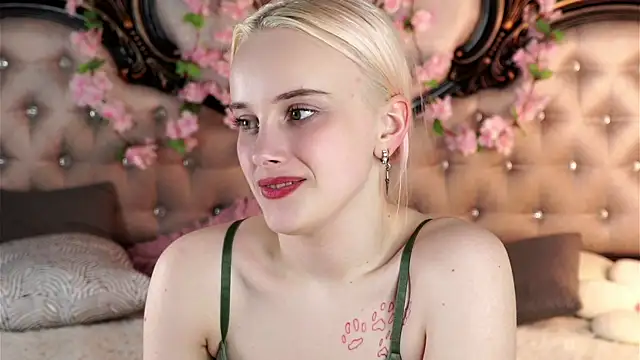 KirstinMcgeady's Live XXX Chat