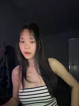 Chat XXX en directo de Emely-lysea