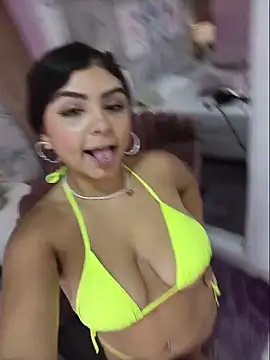 Chat XXX en directo de EmmaLeens