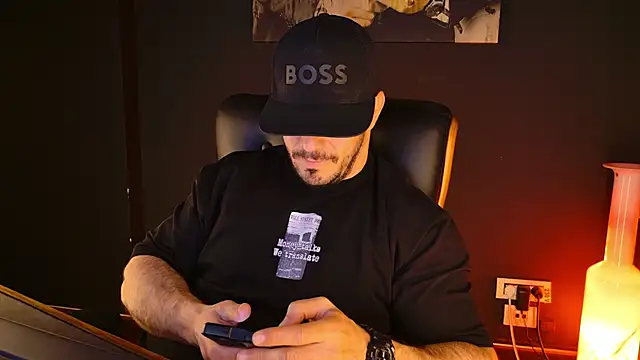 AngeloEric: απευθείας συνομιλία ΧΧΧ