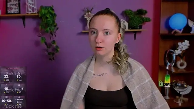 mila_glow1's Live XXX Chat