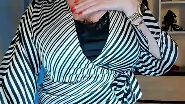 feliziaDesire: онлайн-секс-чат