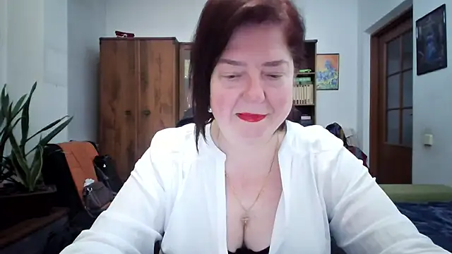 Violet_Pulse: онлайн-секс-чат