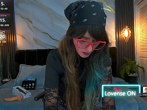 Dark_Dominika: онлайн-секс-чат