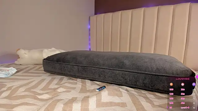 hellewkitty élő XXX-chatje