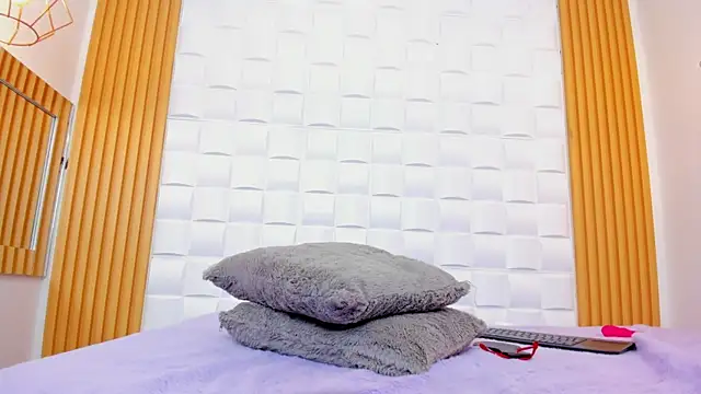 AriaBelle: онлайн-секс-чат