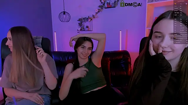 mila_firee Show Webcam