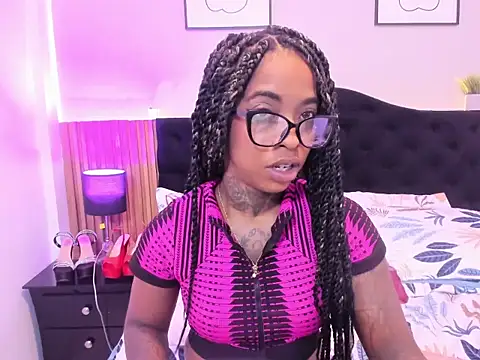 Chat XXX en directo de Pauline_Fox