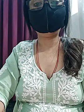 Aishwaryaa_69 – Live XXX-chat