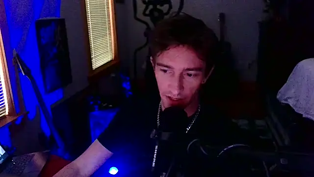 LEVIATHANX666: вебкам-шоу