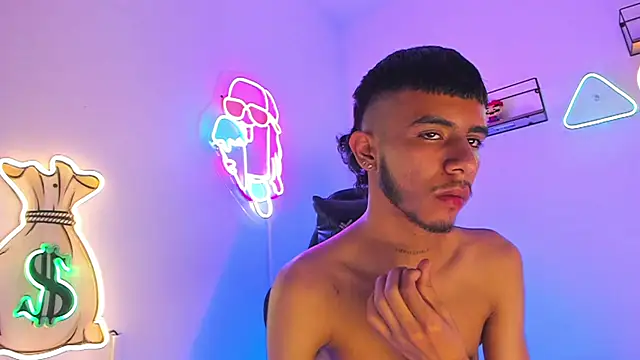 Quetzal_coatl_'s Webcam Show