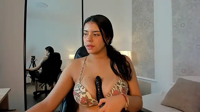 Chat XXX en directo de evelin_villan