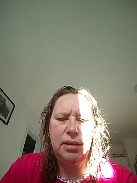 Chat XXX en directo de Jahudka47