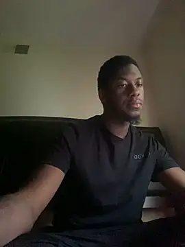 ThickDic28: διαδικτυακό σόου στην κάμερα