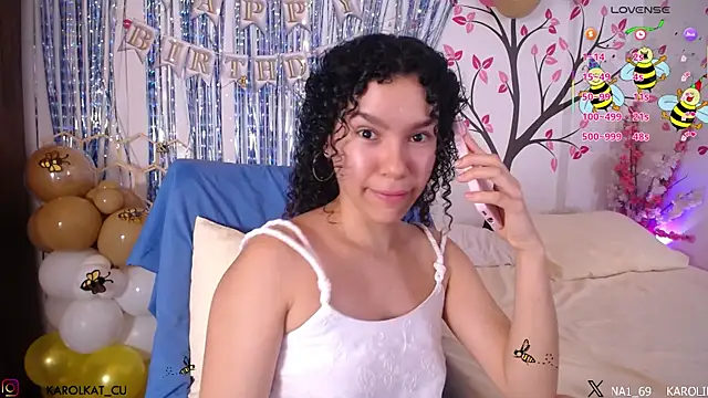 Karolina_1 Obrolan Langsung XXX