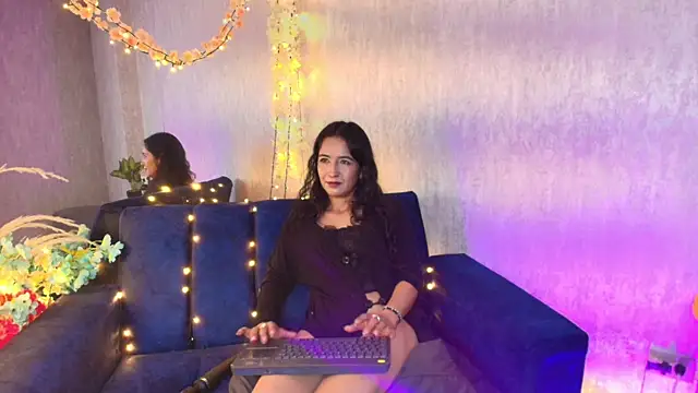 Vicky_Angeel élő XXX-chatje