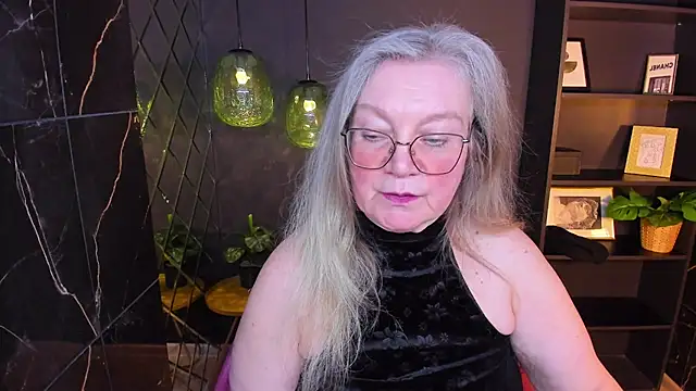 NataliMellow Chat XXX in diretta