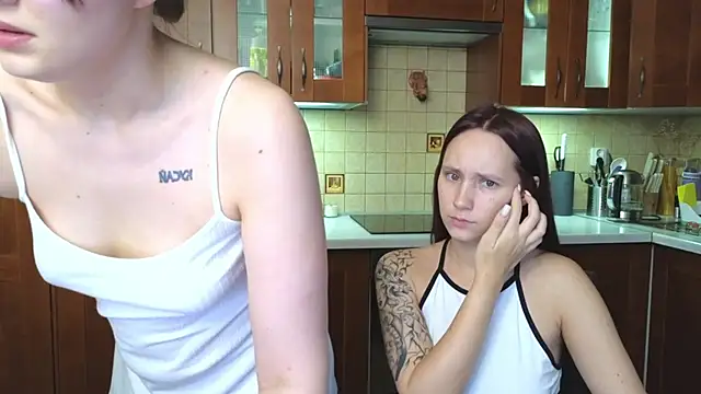 HotCaramellsTV webkamerás műsora