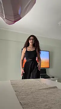 Viviennn3's Webcam Show