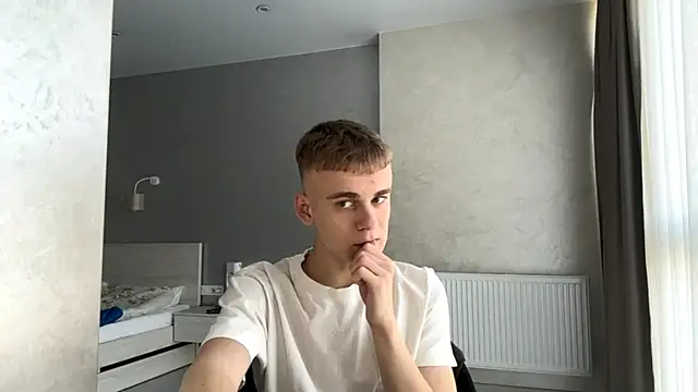 SoloFury Live XXX-Chat