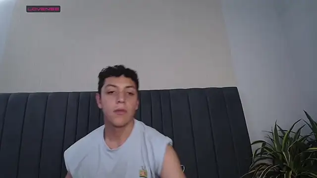 24_7horny_のウェブカメラショー