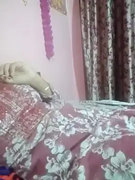 Mynidhiji Adlı Modelin Canlı XXX Sohbeti