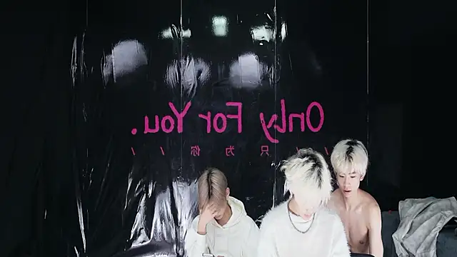 sweetboys666's Live XXX Chat