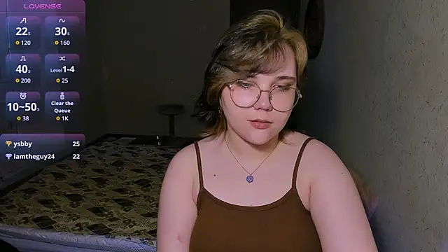 Lily-Violet – Live XXX-chat