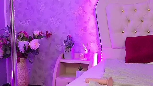 Chatroom XXX en direct de LunaXBabe