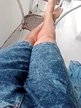 Show modela pau-de-ourod na web-kameri