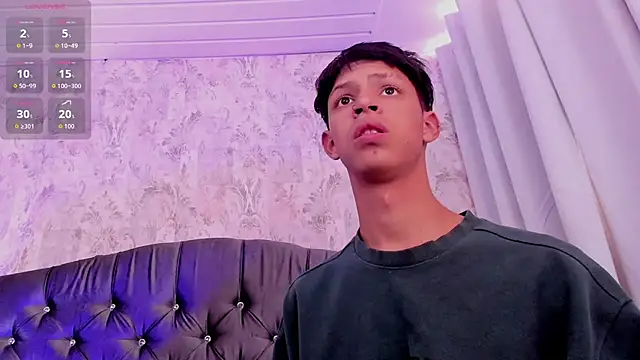 Ethan_qop's Webcam Show