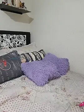 Show modela Sarah-917 na web-kameri