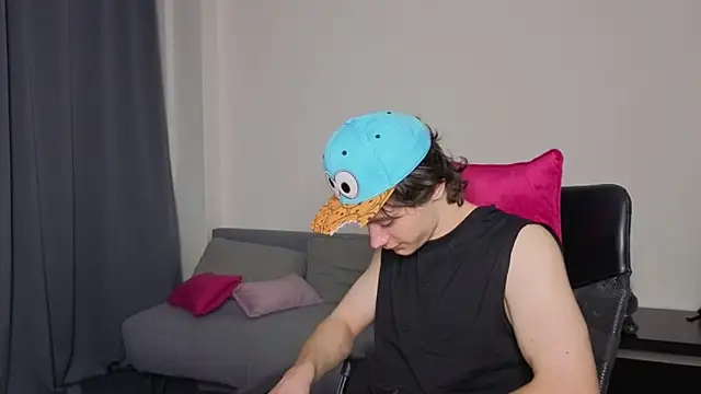 Вебкам-шоу KevinStrike