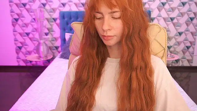 Pertunjukan Kamera Web Nicol_Moonn