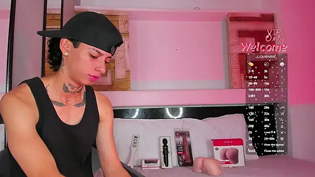 AmberAdams_ Adlı Modelin Canlı XXX Sohbeti