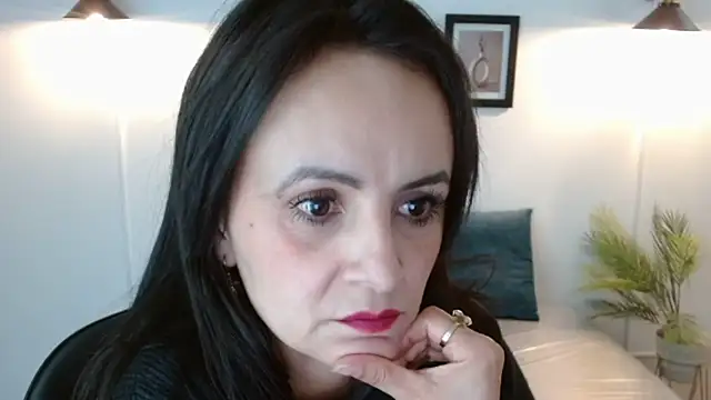 Juliana__lx: онлайн-секс-чат