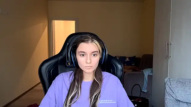 PluralPalaver Live XXX Chat